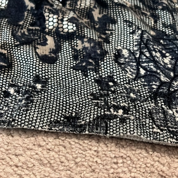 Cathy Daniels women’s light sweater size XL - Picture 2 of 7